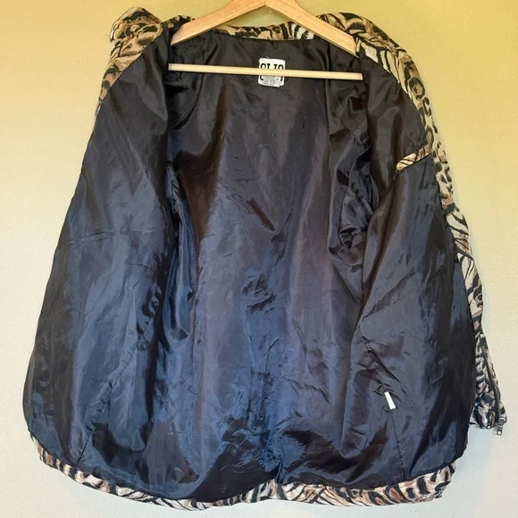 Vintage CLIO Silk Animal Print Oversized Bomber Jacket Size Small - Picture 4 of 11